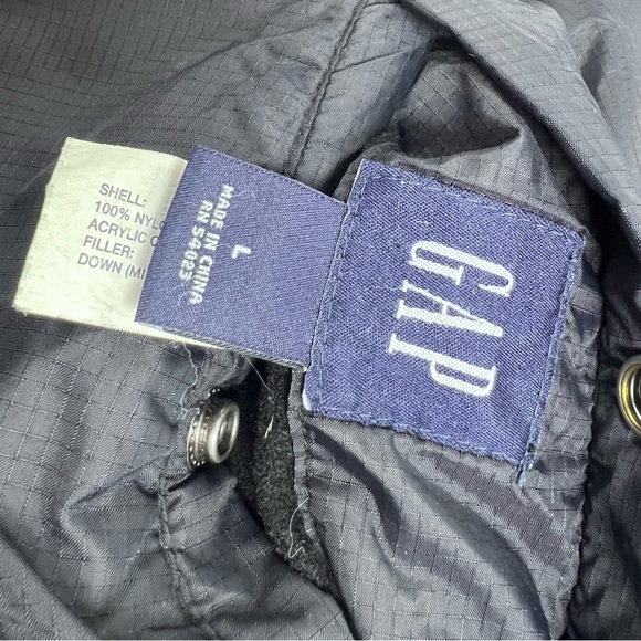 GAP Men’s Reversible Down Puffer Vest - Classic Y2K Cold Weather Essential Sz L - Picture 13 of 13